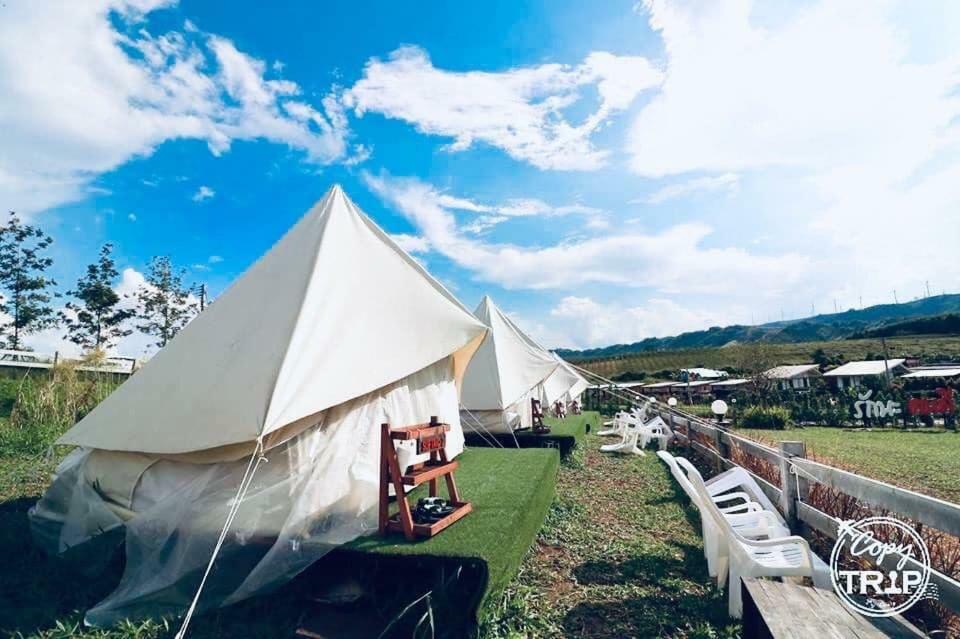 Hotel Kondee Cino Cafe & Glamping Khao Kho Esterno foto
