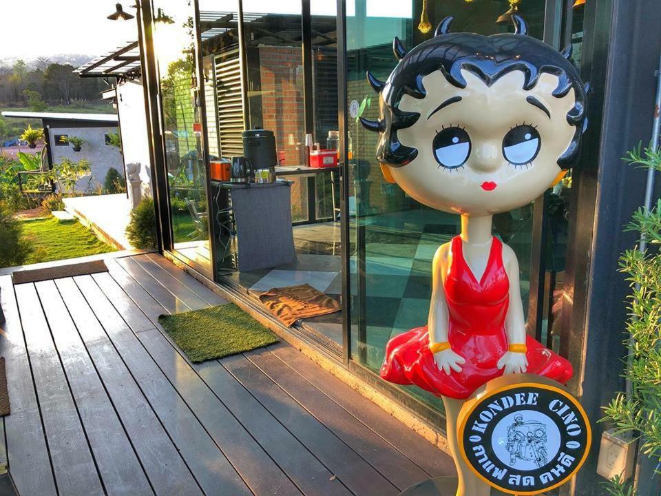 Hotel Kondee Cino Cafe & Glamping Khao Kho Esterno foto