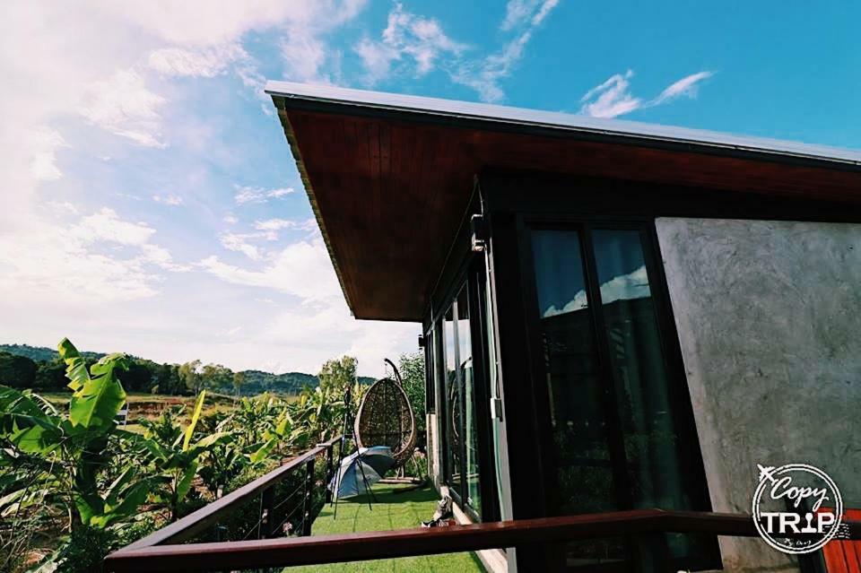 Hotel Kondee Cino Cafe & Glamping Khao Kho Esterno foto